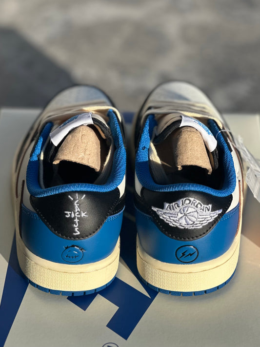 Dunk Low Pro “Soft Horizon” Sneakers