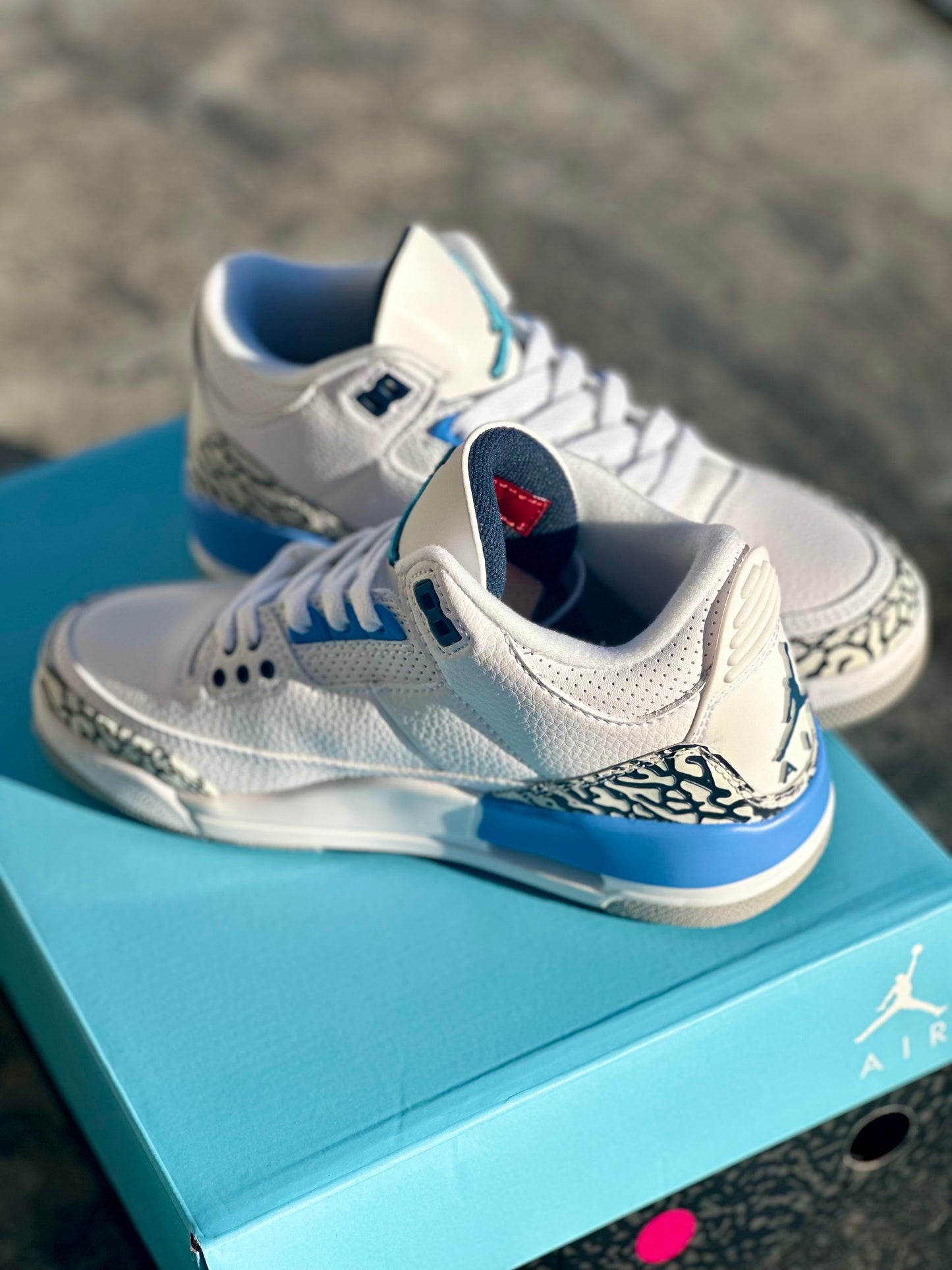 Low Top Sneakers – White with Sky Blue Accents