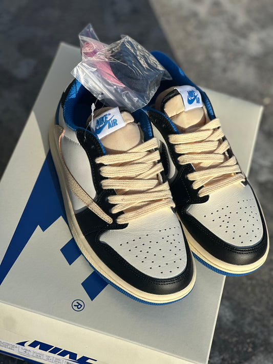 Dunk Low Pro “Soft Horizon” Sneakers